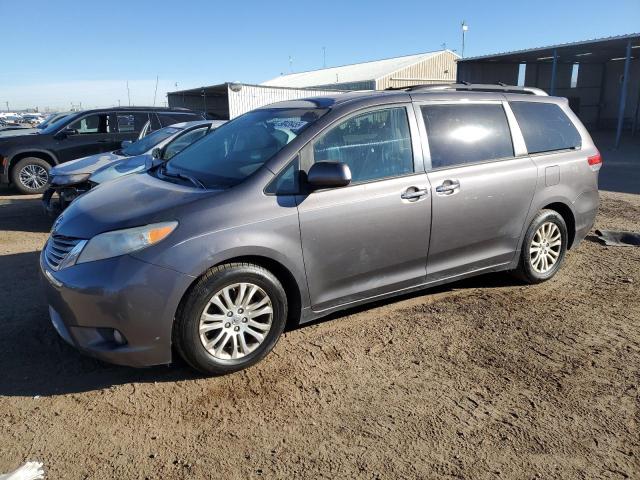 TOYOTA SIENNA XLE 2013 with VIN 5TDYK3DCXDS365887 - Photo from auction