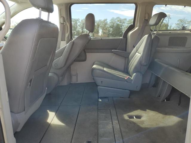 Photo 11 from auction – 2008 CHRYSLER TOWN & COU with VIN 2A8HR54P58R655911