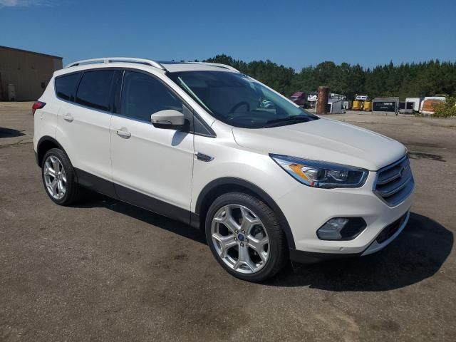 Photo 4 from auction – 2019 FORD ESCAPE TITANIUM with VIN 1FMCU0J90KUB47487