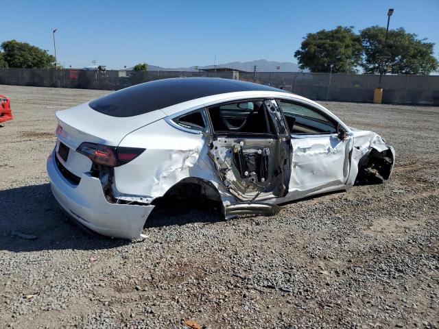 Photo 3 from auction – 2020 TESLA MODEL 3 with VIN 5YJ3E1EA0LF631052
