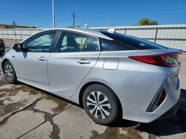 Photo 2 from auction – 2021 TOYOTA PRIUS PRIM with VIN JTDKAMFP1M3175279