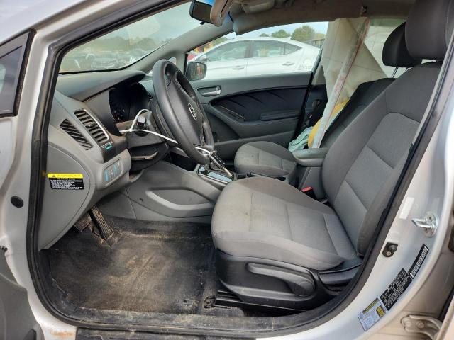 Photo 7 from auction – 2017 KIA FORTE LX with VIN 3KPFK4A71HE132985