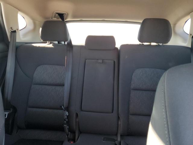 Photo 10 from auction – 2018 HYUNDAI TUCSON SE with VIN KM8J2CA40JU611265