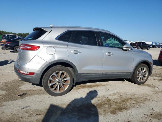 Photo 3 from auction – 2018 LINCOLN MKC SELECT with VIN 5LMCJ2C91JUL20690