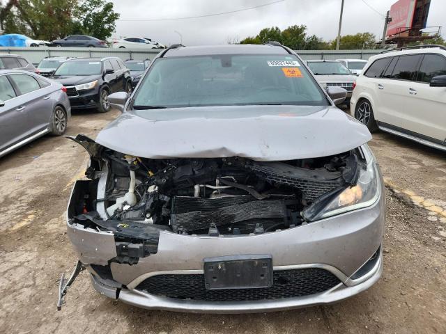 Photo 5 from auction – 2017 CHRYSLER PACIFICA T with VIN 2C4RC1BG4HR565819