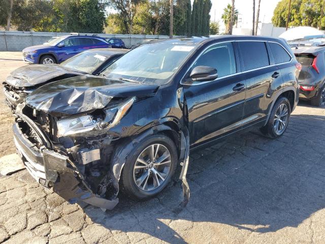 TOYOTA HIGHLANDER 2018 with VIN 5TDZARFH6JS040006 - Photo from auction