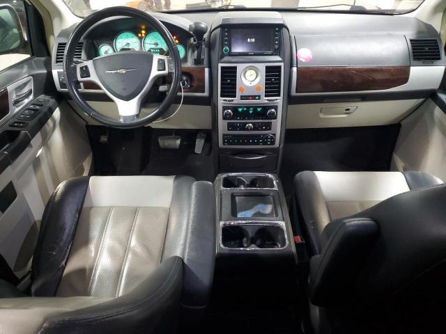 Photo 8 from auction – 2010 CHRYSLER TOWN & COU with VIN 2A4RR8D15AR415282