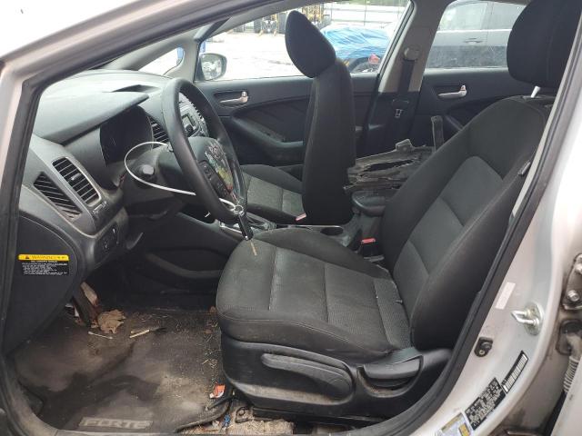 Photo 7 from auction – 2017 KIA FORTE LX with VIN 3KPFK4A78HE086216