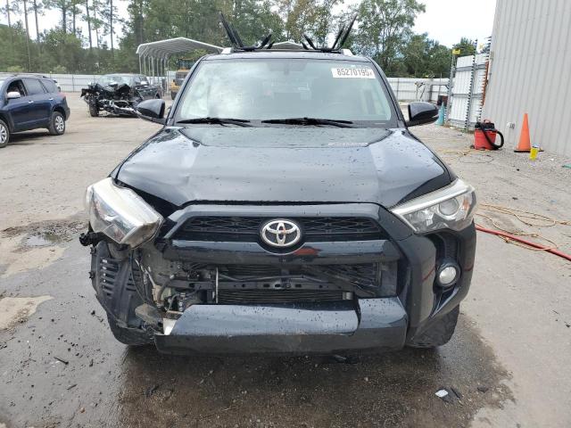 Photo 5 from auction – 2017 TOYOTA 4RUNNER SR with VIN JTEZU5JR4H5156977