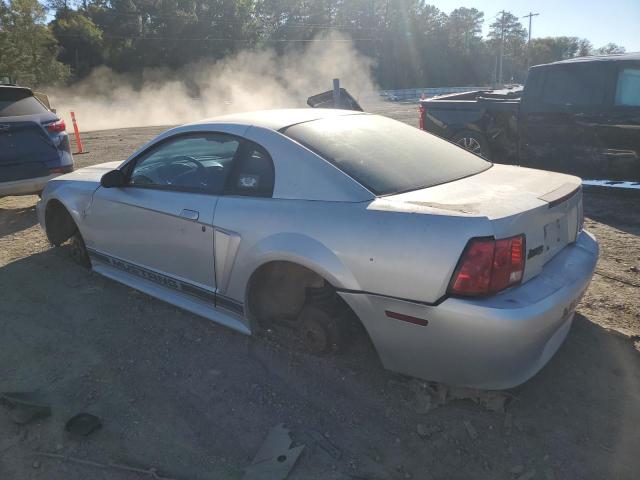 Photo 2 from auction – 2000 FORD MUSTANG with VIN 1FAFP404XYF242275