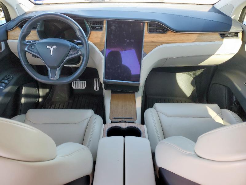 Photo 8 from auction – 2019 TESLA MODEL X with VIN 5YJXCAE41KF183128