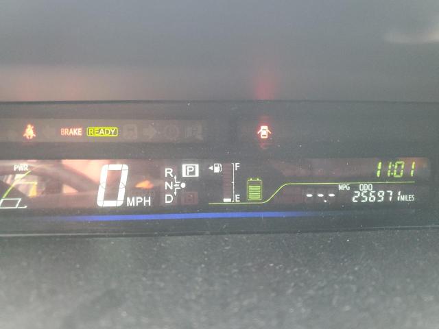 Photo 9 from auction – 2012 TOYOTA PRIUS V with VIN JTDZN3EU3C3115359