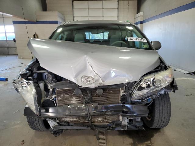 Photo 5 from auction – 2012 TOYOTA SIENNA LE with VIN 5TDKK3DC5CS257343