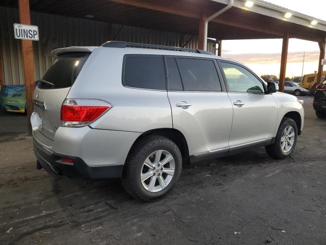 Photo 3 from auction – 2011 TOYOTA HIGHLANDER with VIN 5TDBK3EH0BS069029
