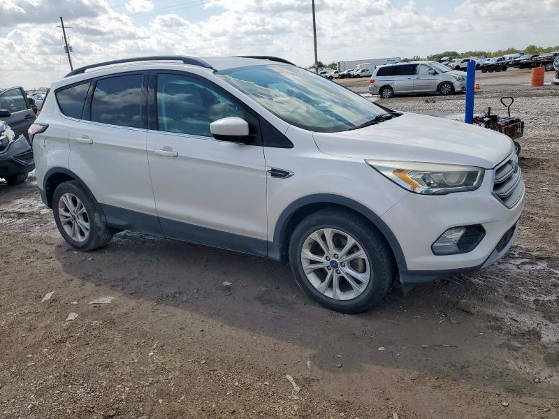 Photo 4 from auction – 2017 FORD ESCAPE SE with VIN 1FMCU0GD8HUC07231