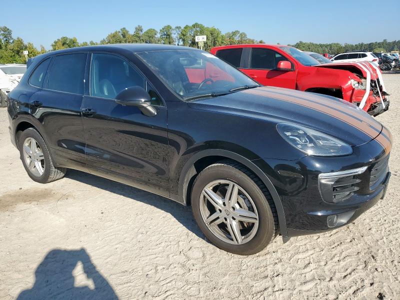 Photo 4 from auction – 2017 PORSCHE CAYENNE S with VIN WP1AB2A21HLA50148
