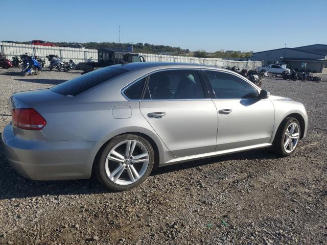 Photo 3 from auction – 2014 VOLKSWAGEN PASSAT SE with VIN 1VWBN7A31EC076972