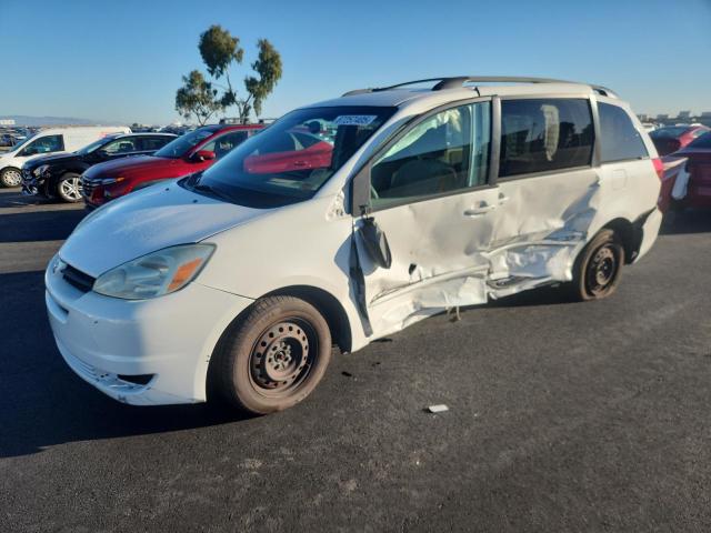 Photo 1 from auction – 2004 TOYOTA SIENNA CE with VIN 5TDZA23C84S096422