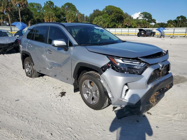 Photo 4 from auction – 2025 TOYOTA RAV4 with VIN 2T3W1RFV2SC342659