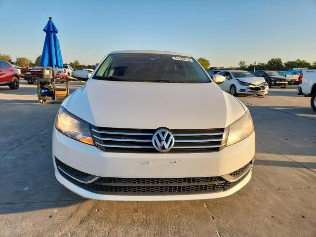 Photo 5 from auction – 2012 VOLKSWAGEN PASSAT SE with VIN 1VWBP7A32CC082643