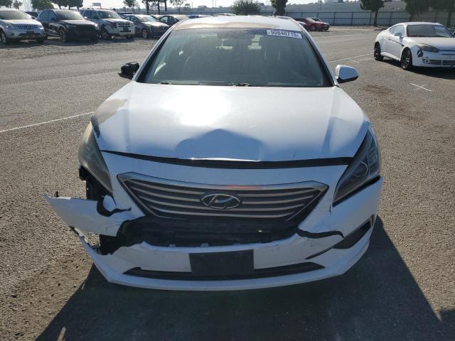 Photo 5 from auction – 2017 HYUNDAI SONATA SE with VIN 5NPE24AF4HH493884