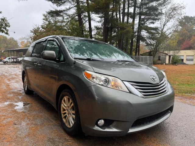 TOYOTA SIENNA XLE 2014 with VIN 5TDYK3DC8ES463575 - Photo from auction