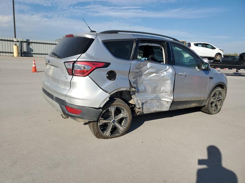 Photo 3 from auction – 2017 FORD ESCAPE SE with VIN 1FMCU9GD0HUC38459