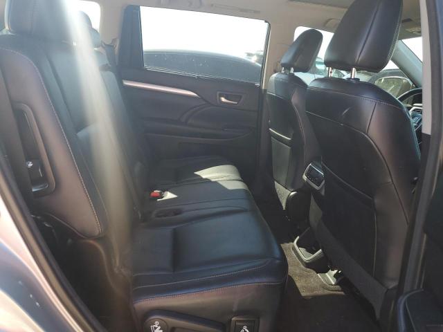 Photo 10 from auction – 2017 TOYOTA HIGHLANDER with VIN 5TDKZRFH8HS526255