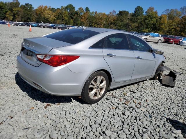Photo 3 from auction – 2011 HYUNDAI SONATA SE with VIN 5NPEC4AC0BH013656