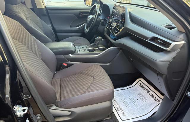 Photo 5 from auction – 2022 TOYOTA HIGHLANDER with VIN 5TDBZRBH4NS203225