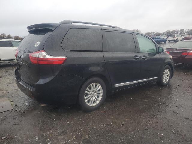 Photo 3 from auction – 2016 TOYOTA SIENNA XLE with VIN 5TDYK3DC0GS713488