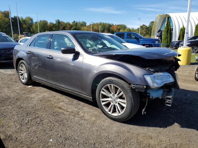 Photo 4 from auction – 2017 CHRYSLER 300 LIMITE with VIN 2C3CCAAG4HH661855