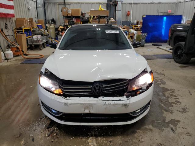 Photo 5 from auction – 2015 VOLKSWAGEN PASSAT SE with VIN 1VWBS7A32FC071208