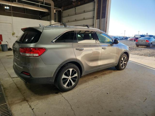 Photo 3 from auction – 2017 KIA SORENTO EX with VIN 5XYPHDA59HG336938