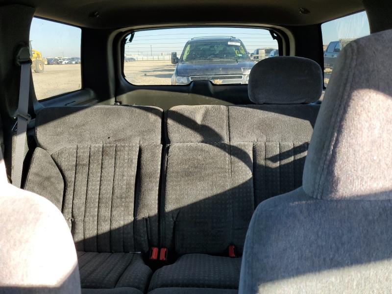 Photo 10 from auction – 2000 CHEVROLET BLAZER with VIN 1GNCS13W0Y2164949