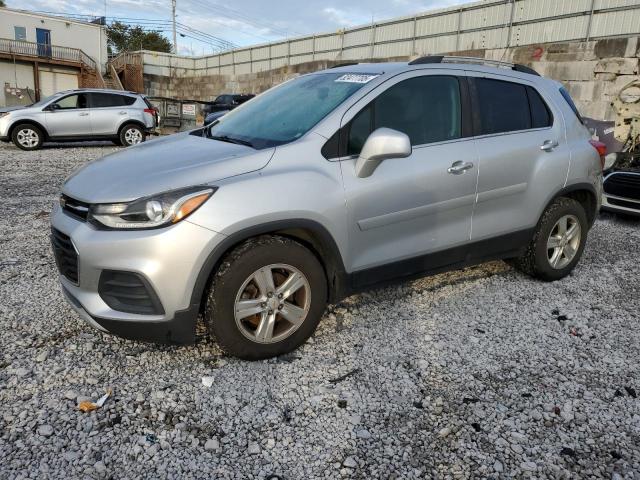 CHEVROLET TRAX 2018 with VIN KL7CJLSB8JB675107 - Photo from auction
