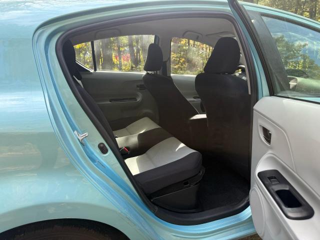 Photo 6 from auction – 2012 TOYOTA PRIUS C with VIN JTDKDTB39C1030425