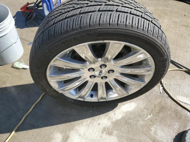 Photo 12 from auction – 2010 LINCOLN MKS with VIN 1LNHL9DRXAG613898