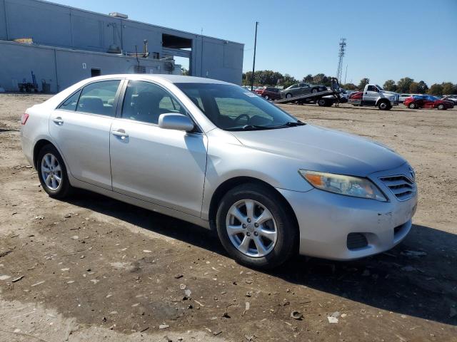 Zdjęcie 4 z aukcji – 2011 TOYOTA CAMRY BASE z VIN 4T1BF3EK1BU663569