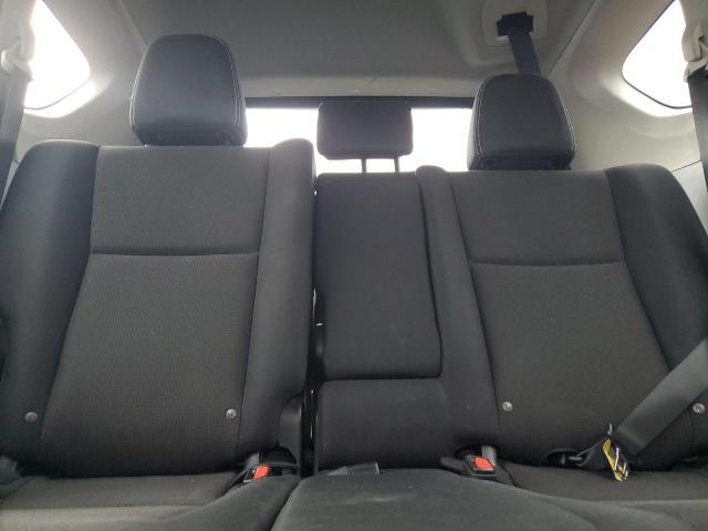 Photo 10 from auction – 2017 TOYOTA RAV4 XLE with VIN 2T3RFREV8HW552285