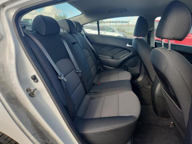 Photo 10 from auction – 2018 KIA FORTE LX with VIN 3KPFL4A79JE216930
