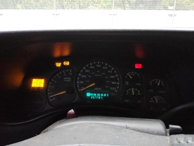 Photo 9 from auction – 2001 CHEVROLET SILVERADO with VIN 2GCEC19T811176851