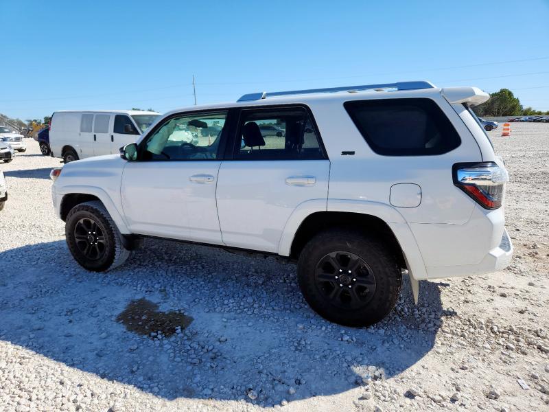Photo 2 from auction – 2016 TOYOTA 4RUNNER SR with VIN JTEZU5JR8G5110051