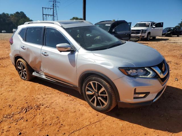 Photo 4 from auction – 2019 NISSAN ROGUE S with VIN 5N1AT2MT9KC744902