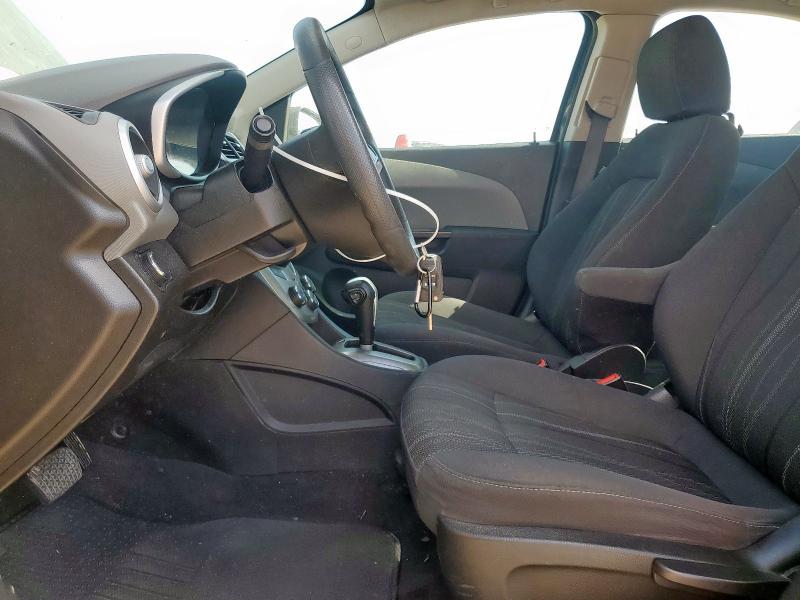 Photo 7 from auction – 2018 CHEVROLET SONIC LT with VIN 1G1JD5SB0J4120789