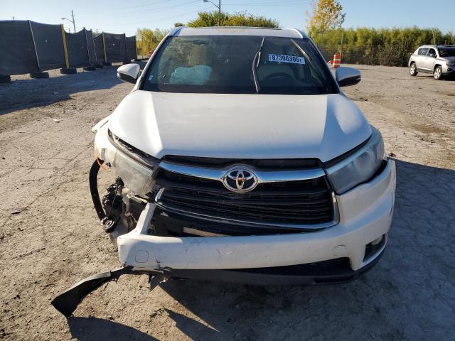 Photo 5 from auction – 2015 TOYOTA HIGHLANDER XLE with VIN 5TDJKRFH9FS210943