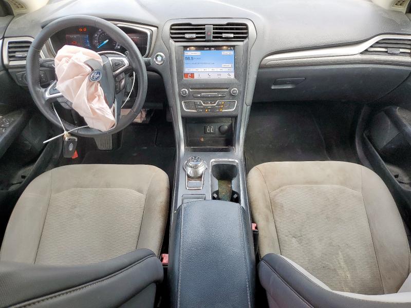 Photo 8 from auction – 2019 FORD FUSION SE with VIN 3FA6P0HDXKR275591