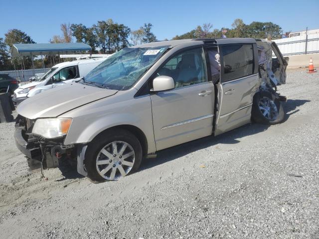 Photo 1 from auction – 2014 CHRYSLER TOWN & COU with VIN 2C4RC1BG2ER207002