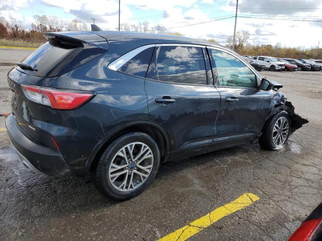 Photo 3 from auction – 2022 FORD ESCAPE SEL with VIN 1FMCU9H67NUB22445