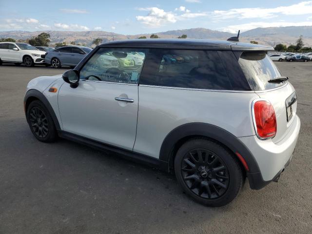 Photo 2 from auction – 2017 MINI COOPER with VIN WMWXP5C37H2G60498